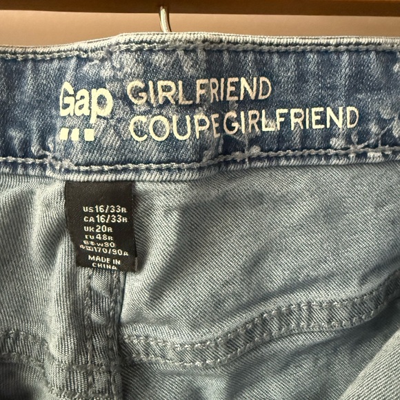 GAP girlfriend floral jeans - Picture 3 of 7